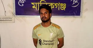 অন্যকে অস্ত্র দিয়ে ফাঁসাতে গিয়ে নিজেই ধরা, ২ পাইপগান উদ্ধার